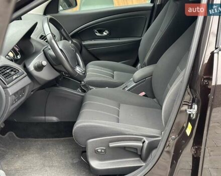 Коричневый Рено Меган, объемом двигателя 0 л и пробегом 170 тыс. км за 10800 $, фото 22 на Automoto.ua