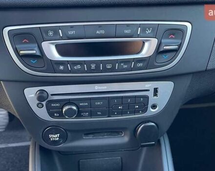 Коричневый Рено Меган, объемом двигателя 1.5 л и пробегом 202 тыс. км за 9400 $, фото 14 на Automoto.ua