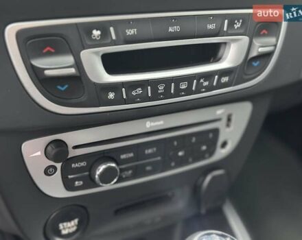 Коричневый Рено Меган, объемом двигателя 0 л и пробегом 170 тыс. км за 10800 $, фото 17 на Automoto.ua