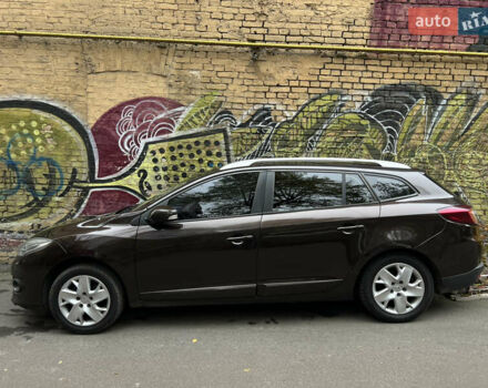 Коричневый Рено Меган, объемом двигателя 1.5 л и пробегом 230 тыс. км за 7900 $, фото 4 на Automoto.ua