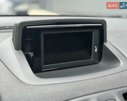 Коричневый Рено Меган, объемом двигателя 0 л и пробегом 170 тыс. км за 10800 $, фото 19 на Automoto.ua