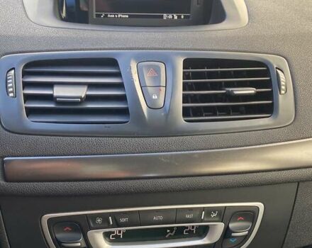 Коричневый Рено Меган, объемом двигателя 1.46 л и пробегом 203 тыс. км за 7500 $, фото 20 на Automoto.ua