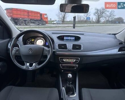 Коричневий Рено Меган, об'ємом двигуна 0 л та пробігом 235 тис. км за 8800 $, фото 36 на Automoto.ua