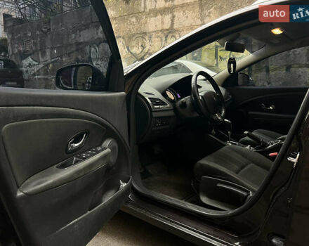 Коричневый Рено Меган, объемом двигателя 1.5 л и пробегом 230 тыс. км за 7900 $, фото 22 на Automoto.ua