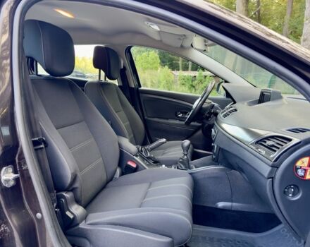 Коричневий Рено Меган, об'ємом двигуна 1.5 л та пробігом 230 тис. км за 9500 $, фото 16 на Automoto.ua