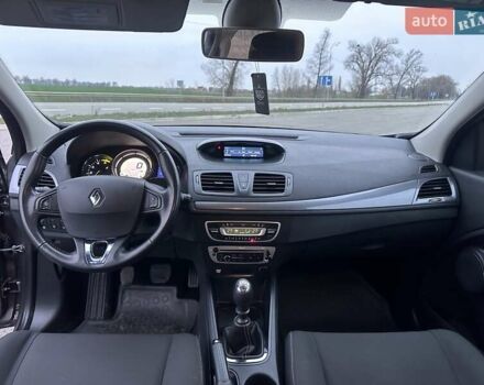 Коричневий Рено Меган, об'ємом двигуна 0 л та пробігом 235 тис. км за 8800 $, фото 37 на Automoto.ua