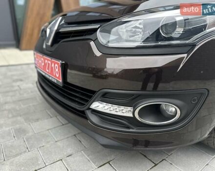 Коричневый Рено Меган, объемом двигателя 0 л и пробегом 170 тыс. км за 10800 $, фото 32 на Automoto.ua