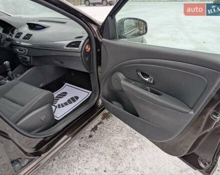 Коричневый Рено Меган, объемом двигателя 1.2 л и пробегом 135 тыс. км за 7950 $, фото 38 на Automoto.ua