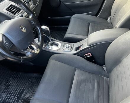 Рено Меган 2015 в Черкассах на Automoto.ua Коричневый Рено Меган, объемом двигателя 1.5 л и пробегом 268 тыс. км за 9000 $, фото 5 на Automoto.ua