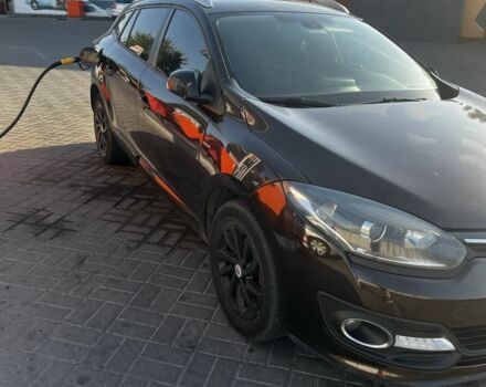 Рено Меган 2015 в Черкассах на Automoto.ua Коричневый Рено Меган, объемом двигателя 1.5 л и пробегом 268 тыс. км за 9000 $, фото 2 на Automoto.ua