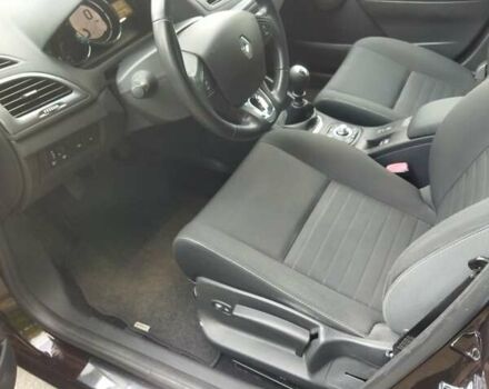 Коричневый Рено Меган, объемом двигателя 1.5 л и пробегом 223 тыс. км за 10700 $, фото 4 на Automoto.ua