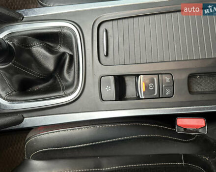 Коричневый Рено Меган, объемом двигателя 1.46 л и пробегом 246 тыс. км за 12199 $, фото 13 на Automoto.ua