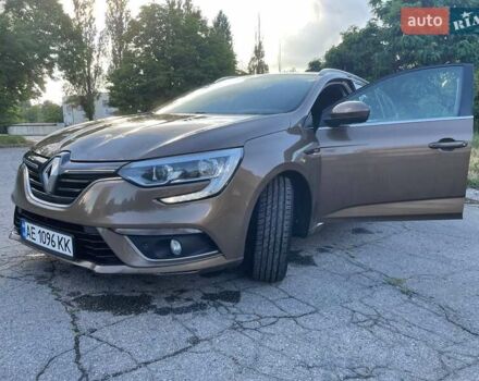 Коричневый Рено Меган, объемом двигателя 1.46 л и пробегом 194 тыс. км за 11250 $, фото 5 на Automoto.ua
