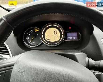 Коричневий Рено Меган, об'ємом двигуна 1.5 л та пробігом 188 тис. км за 8800 $, фото 12 на Automoto.ua