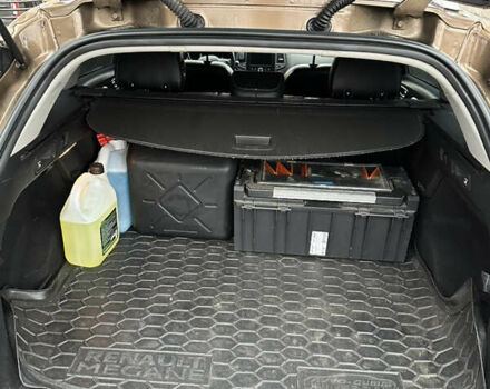 Коричневый Рено Меган, объемом двигателя 1.46 л и пробегом 246 тыс. км за 12199 $, фото 9 на Automoto.ua