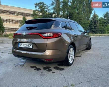 Коричневый Рено Меган, объемом двигателя 1.46 л и пробегом 194 тыс. км за 11250 $, фото 6 на Automoto.ua