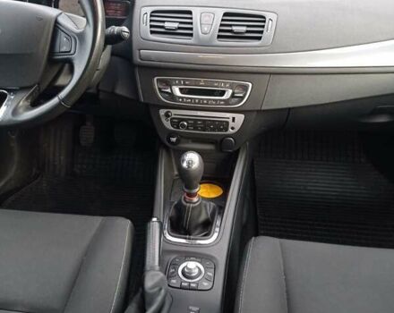 Коричневый Рено Меган, объемом двигателя 1.5 л и пробегом 164 тыс. км за 8750 $, фото 12 на Automoto.ua