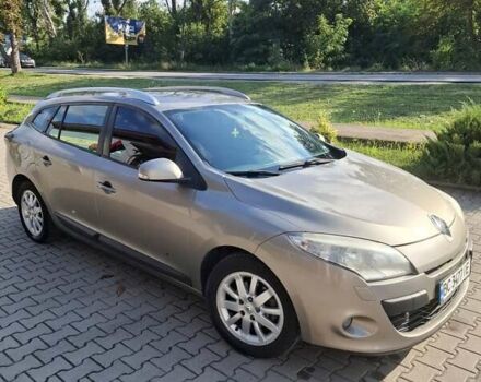 Коричневый Рено Меган, объемом двигателя 1.5 л и пробегом 270 тыс. км за 5499 $, фото 1 на Automoto.ua