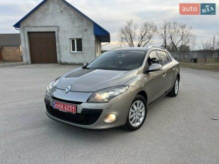 Рено Меган 2010 в Радивилове на Automoto.ua Коричневый Рено Меган, объемом двигателя 1.9 л и пробегом 250 тыс. км за 6900 $, фото 1 на Automoto.ua