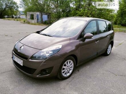 Рено Меган 2010 у Миколаєві на Automoto.ua Коричневий Рено Меган, об'ємом двигуна 1.5 л та пробігом 282 тис. км за 8300 $, фото 1 на Automoto.ua