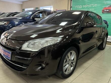 Рено Меган 2011 у Кропивницькому (Кіровограді) на Automoto.ua Коричневий Рено Меган, об'ємом двигуна 1.9 л та пробігом 270 тис. км за 6500 $, фото 1 на Automoto.ua