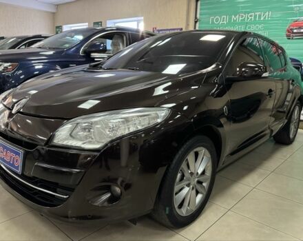 Рено Меган 2011 в Кропивницком (Кировограде) на Automoto.ua Коричневый Рено Меган, объемом двигателя 1.9 л и пробегом 270 тыс. км за 6500 $, фото 1 на Automoto.ua