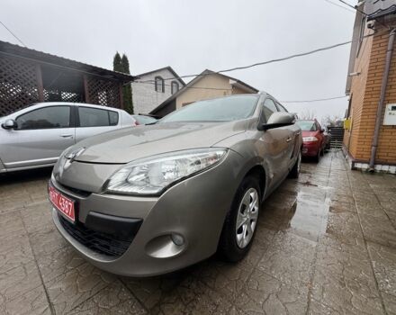 Коричневый Рено Меган, объемом двигателя 1.6 л и пробегом 135 тыс. км за 7499 $, фото 1 на Automoto.ua
