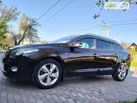Рено Меган 2012 в Кропивницком (Кировограде) на Automoto.ua Коричневый Рено Меган, объемом двигателя 1.5 л и пробегом 260 тыс. км за 8300 $, фото 1 на Automoto.ua