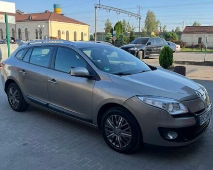 Коричневий Рено Меган, об'ємом двигуна 1.46 л та пробігом 261 тис. км за 7800 $, фото 1 на Automoto.ua