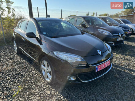 Коричневий Рено Меган, об'ємом двигуна 1.46 л та пробігом 200 тис. км за 7200 $, фото 1 на Automoto.ua