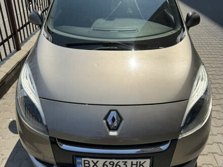 Коричневий Рено Меган, об'ємом двигуна 1.46 л та пробігом 248 тис. км за 7650 $, фото 1 на Automoto.ua