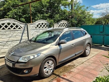 Коричневий Рено Меган, об'ємом двигуна 1.46 л та пробігом 266 тис. км за 6700 $, фото 1 на Automoto.ua