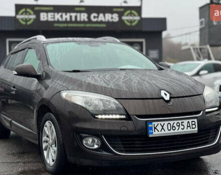 Коричневый Рено Меган, объемом двигателя 1.5 л и пробегом 250 тыс. км за 8200 $, фото 1 на Automoto.ua