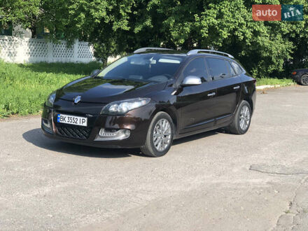 Рено Меган 2013 в Дубно на Automoto.ua Коричневый Рено Меган, объемом двигателя 1.46 л и пробегом 243 тыс. км за 8900 $, фото 1 на Automoto.ua