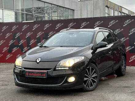 Коричневый Рено Меган, объемом двигателя 1.6 л и пробегом 189 тыс. км за 8700 $, фото 1 на Automoto.ua