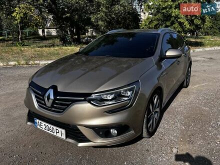 Рено Меган 2018 у Дніпро (Дніпропетровську) на Automoto.ua Коричневий Рено Меган, об'ємом двигуна 1.46 л та пробігом 214 тис. км за 15000 $, фото 1 на Automoto.ua