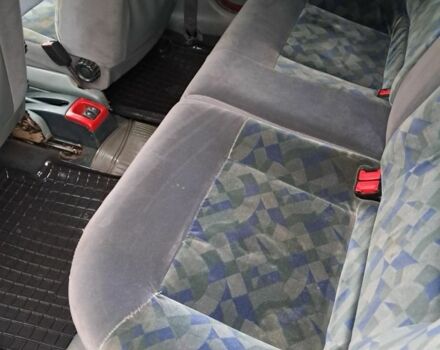 Красный Рено Меган, объемом двигателя 1.6 л и пробегом 260 тыс. км за 1700 $, фото 7 на Automoto.ua