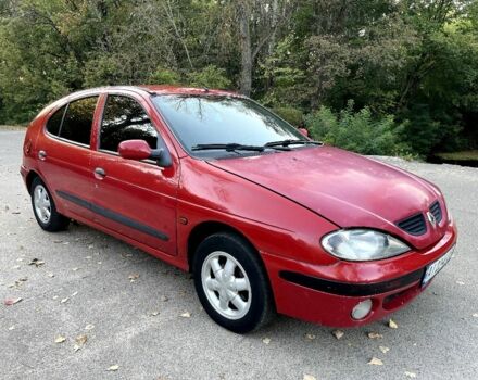 Красный Рено Меган, объемом двигателя 1.4 л и пробегом 300 тыс. км за 1299 $, фото 7 на Automoto.ua