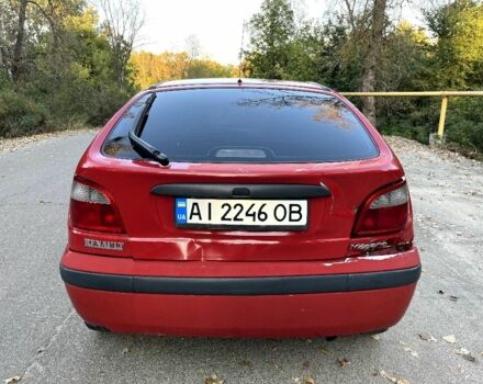 Красный Рено Меган, объемом двигателя 1.4 л и пробегом 300 тыс. км за 1299 $, фото 4 на Automoto.ua