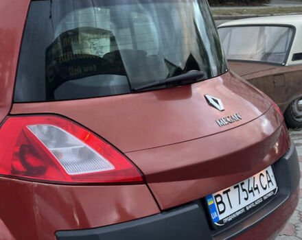 Красный Рено Меган, объемом двигателя 1.6 л и пробегом 160 тыс. км за 3350 $, фото 6 на Automoto.ua