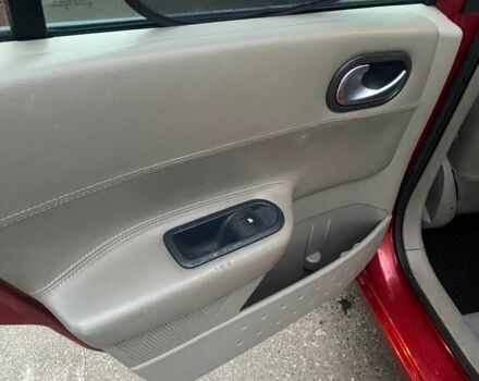 Красный Рено Меган, объемом двигателя 1.6 л и пробегом 270 тыс. км за 2800 $, фото 8 на Automoto.ua