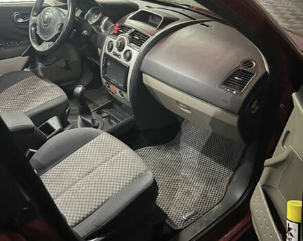 Красный Рено Меган, объемом двигателя 1.46 л и пробегом 262 тыс. км за 3400 $, фото 12 на Automoto.ua