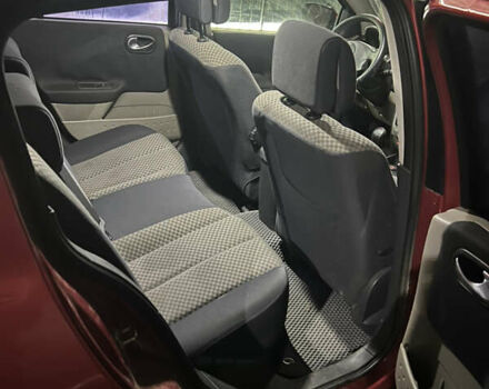 Красный Рено Меган, объемом двигателя 1.46 л и пробегом 262 тыс. км за 3400 $, фото 11 на Automoto.ua