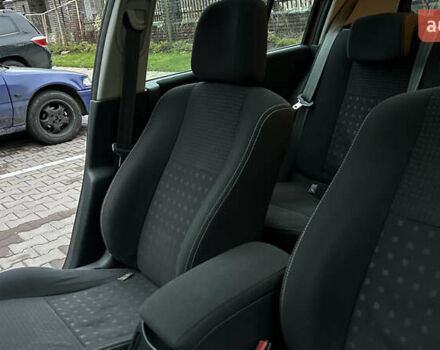 Червоний Рено Меган, об'ємом двигуна 1.6 л та пробігом 239 тис. км за 4700 $, фото 25 на Automoto.ua