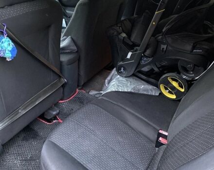 Рено Меган 2005 в Василькове на Automoto.ua Красный Рено Меган, объемом двигателя 1.6 л и пробегом 390 тыс. км за 2800 $, фото 2 на Automoto.ua