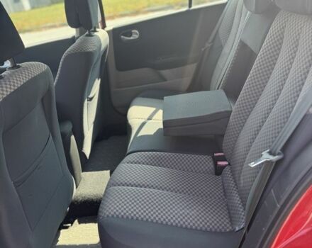 Красный Рено Меган, объемом двигателя 1.4 л и пробегом 221 тыс. км за 5000 $, фото 19 на Automoto.ua