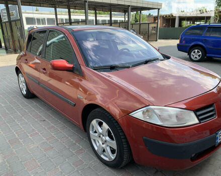 Рено Меган 2005 в Хмельницком на Automoto.ua Красный Рено Меган, объемом двигателя 1.6 л и пробегом 360 тыс. км за 3999 $, фото 6 на Automoto.ua