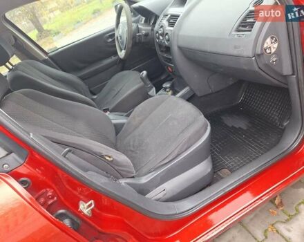 Красный Рено Меган, объемом двигателя 1.4 л и пробегом 206 тыс. км за 2300 $, фото 22 на Automoto.ua
