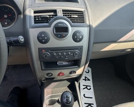 Красный Рено Меган, объемом двигателя 1.4 л и пробегом 221 тыс. км за 5000 $, фото 12 на Automoto.ua