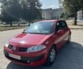 Красный Рено Меган, объемом двигателя 1.4 л и пробегом 221 тыс. км за 5000 $, фото 1 на Automoto.ua